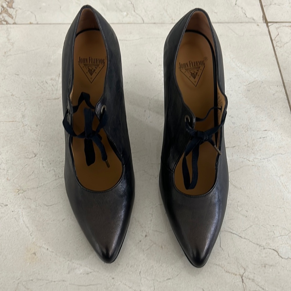 John Fluevog Leather Booties with Tie Size 8 (NEW)